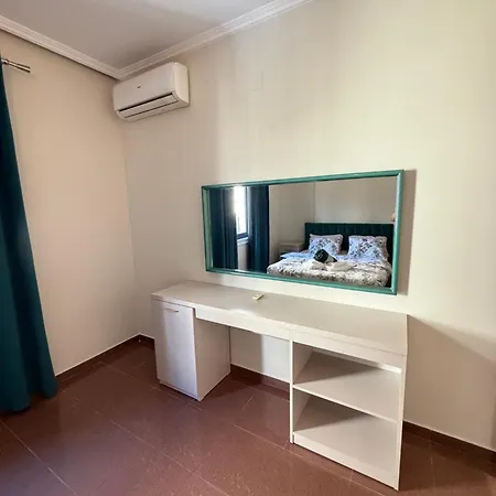Apartamento The Sunset New Bazaar Parking Available *